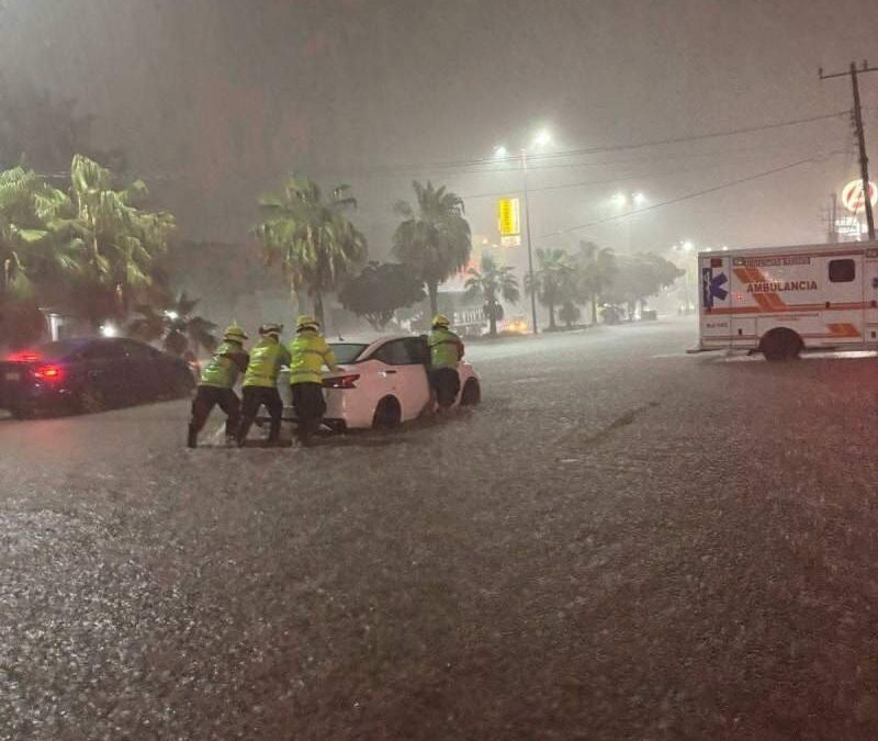 Varias calles inundadas deja fuerte lluvia en el Istmo