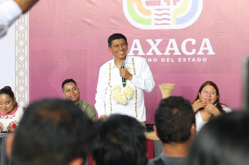Anuncia Salomón Jara inversión de 20 mdp para construcción del hospital de Santa María Chilchotla, abandonado hace 18 años
