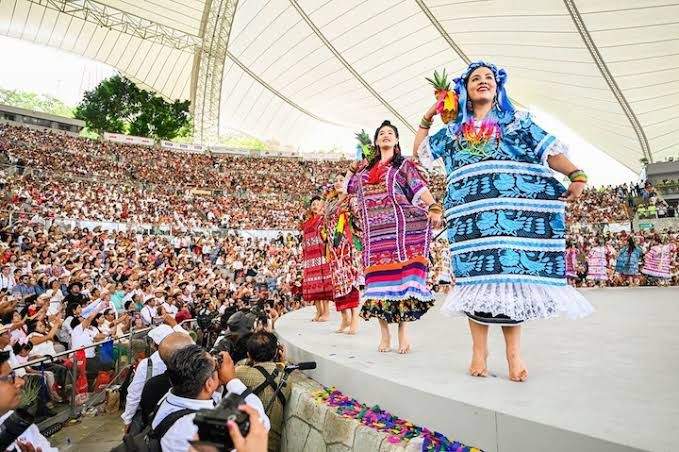 Podrían pedir apoyo en especie para asistentes del Palco C y D de la Guelaguetza