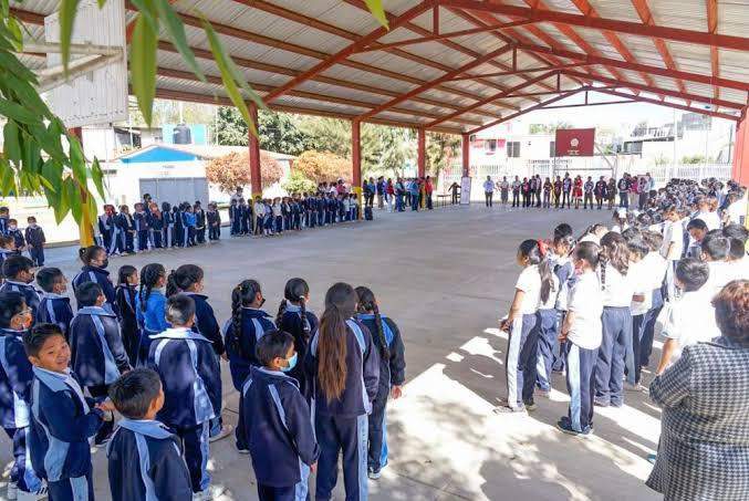 Escuelas en Oaxaca arrancarían clases hasta el 1 de septiembre