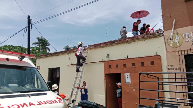 Hombre cae de un segundo piso, cuando colocaba un aire acondicionado; ocurrió en la capital