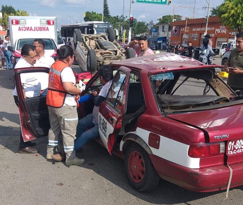 Una persona fallecida y dos lesionados deja accidente en Tlalixtac