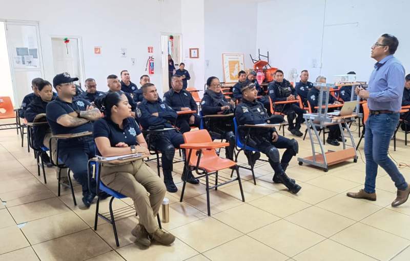 Capacitan a personal de la Secretaría de Seguridad Vecinal en “Redacción de Informes Policiales»