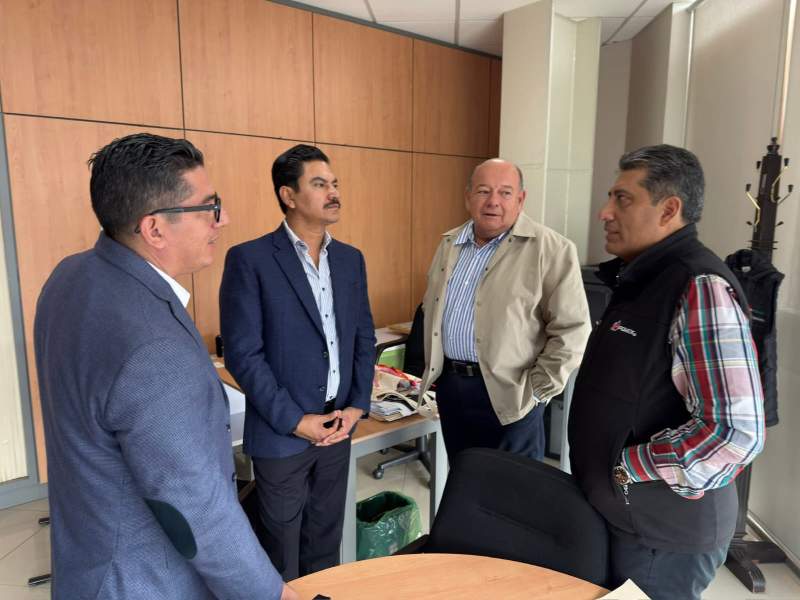 Entregará Pemex donativo al gobierno capitalino tras éxito de programa Tache al Bache
