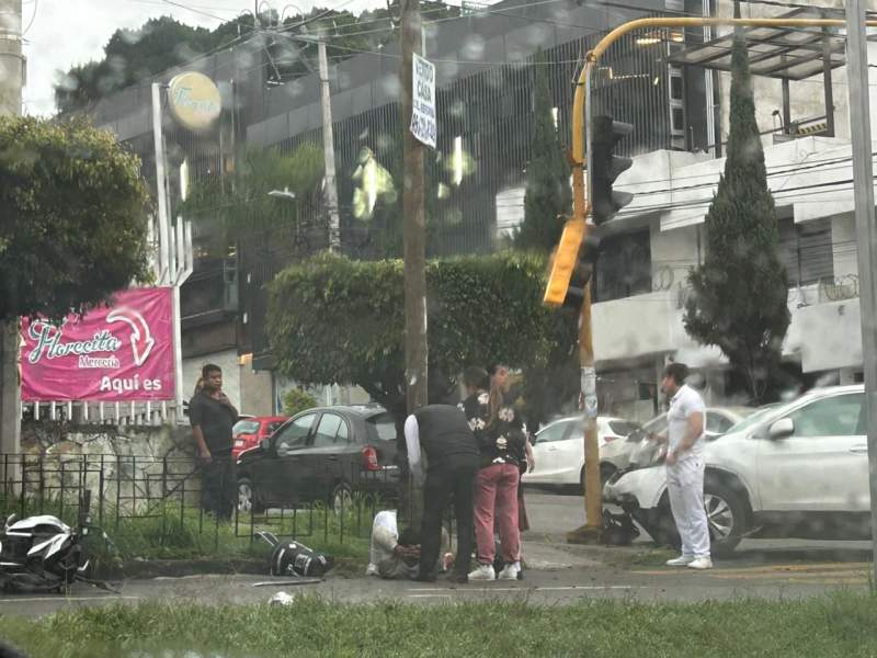 Una persona lesionada deja accidente en la Colonia Reforma