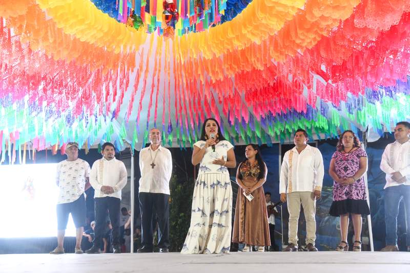 Inician las Fiestas Patronales de Puerto Ángel 2025 con la Guelaguetza del Ángel del Mar