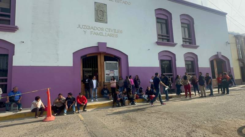 Trabajadores sindicalizados del Poder Judicial toman juzgados civiles y familiares en Oaxaca