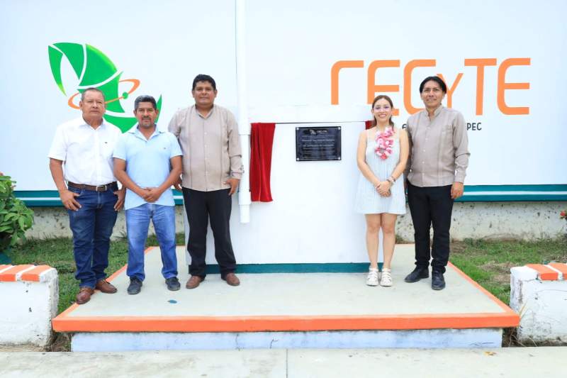 celebra-blanca-martinez-20-anos-del-cecyte-plantel-37-de-san-gabriel-mixtepec