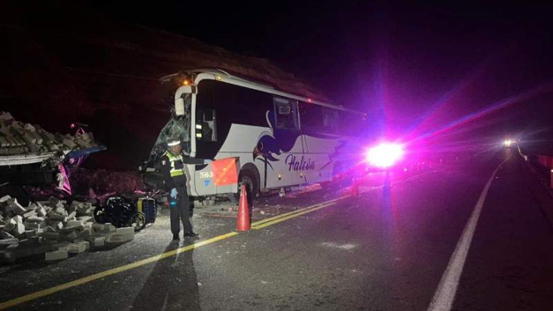Confirma Jara dos muertos por accidente en la Mixteca; eran mujeres