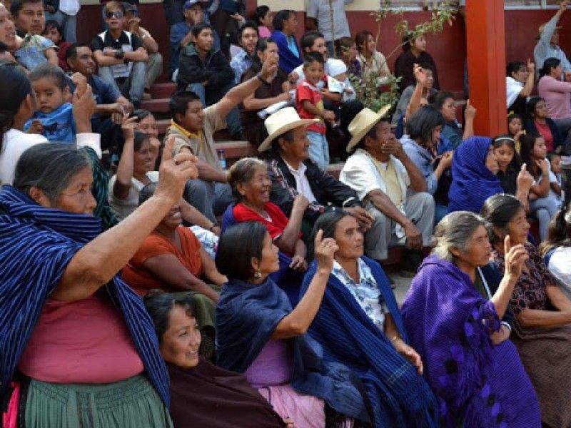 Brecha de género en Oaxaca: Solo 10% de las presidencias municipales por SNI son ocupadas por mujeres
