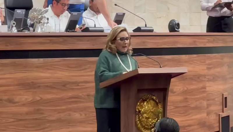 pide-cony-rueda-garantizar-justicia-por-la-muerte-de-dulce-enriquez-exige-licencia-al-edil-de-huatulco