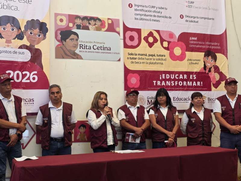 Anuncian apoyo para uniformes y útiles a estudiantes de Oaxaca