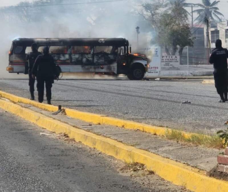 En pánico la ciudadanía del Istmo, por quema de trailers y vehículos particulares
