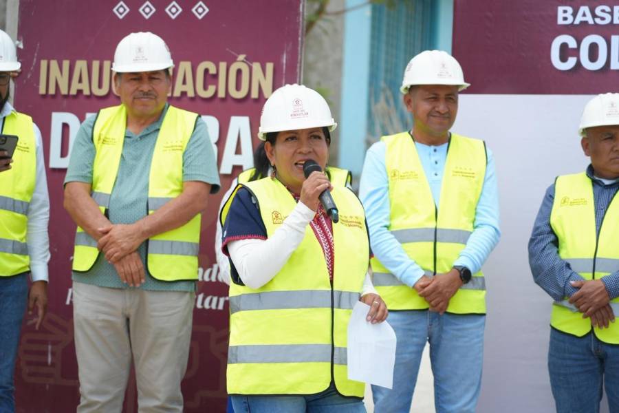 Gobierno de Xoxocotlán entrega obras de pavimentación y electrificación en colonias