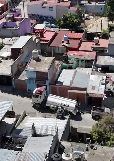 Llega a Montoya estrategia “Agua para Todas y Todos”; vecinos reconocen abasto del vital líquido