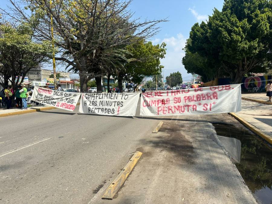 Por segundo día, el STEUABJO bloquea sobre Avenida Universidad